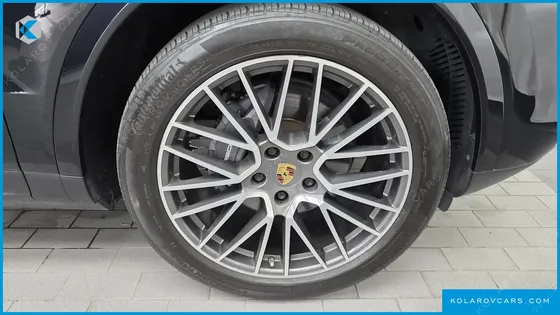 PORSCHE CAYENNE 3.0