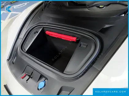 PORSCHE TAYCAN TURBO
