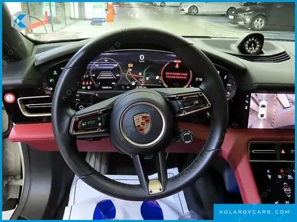 PORSCHE TAYCAN TURBO