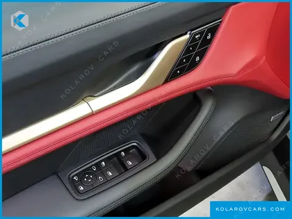 PORSCHE TAYCAN TURBO