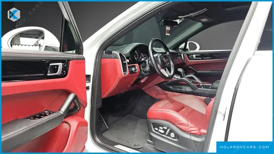 PORSCHE CAYENNE 3.0 COUPE