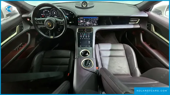 PORSCHE TAYCAN BASE
