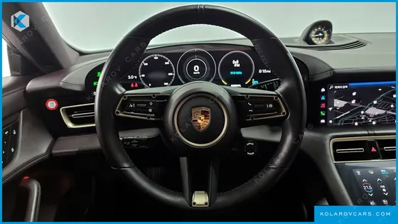 PORSCHE TAYCAN BASE
