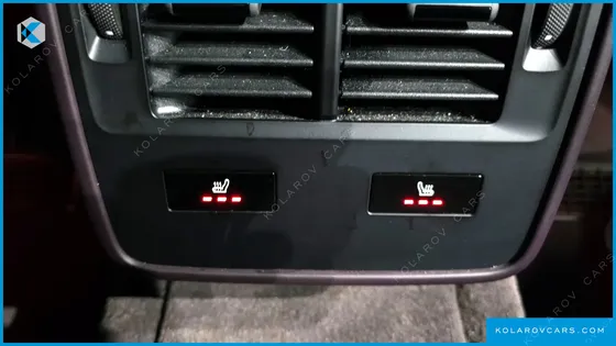 PORSCHE TAYCAN BASE