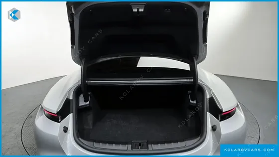 PORSCHE TAYCAN BASE