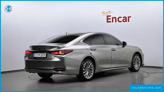 LEXUS ES EXECUTIVE