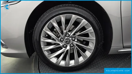 LEXUS ES EXECUTIVE