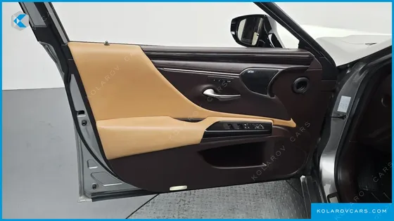 LEXUS ES EXECUTIVE