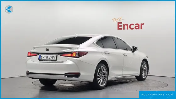 LEXUS ES EXECUTIVE