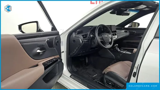 LEXUS ES EXECUTIVE