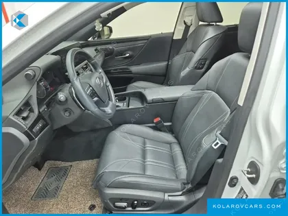 LEXUS ES EXECUTIVE