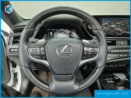 LEXUS ES EXECUTIVE