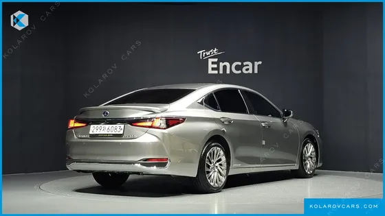 LEXUS ES LUXURY PLUS