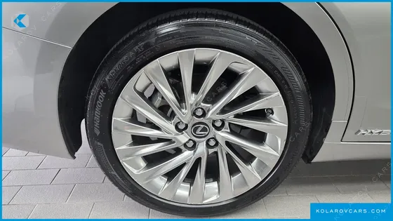 LEXUS ES LUXURY PLUS