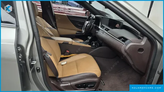 LEXUS ES LUXURY PLUS