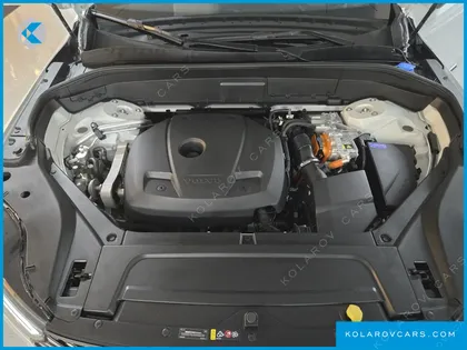 VOLVO XC90 T8 ULTRA BRIGHT HYBRID