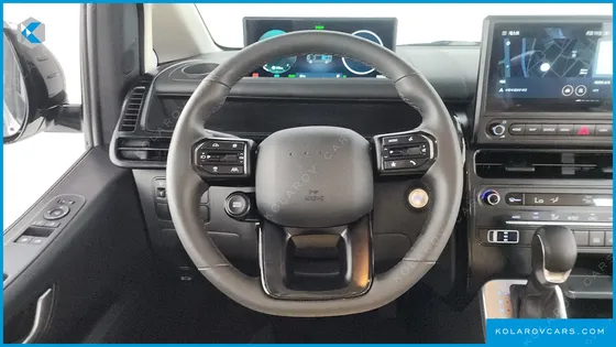 HYUNDAI STARIA HEV 1.6T CARGO 5-SEATER