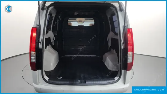 HYUNDAI STARIA HEV 1.6T CARGO 5-SEATER