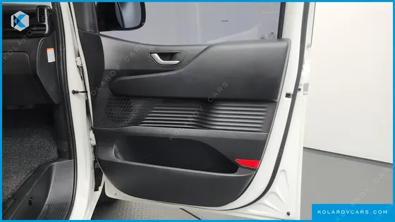 HYUNDAI STARIA HEV 1.6T CARGO 5-SEATER