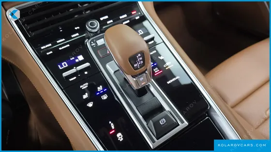 PORSCHE PANAMERA 2.9 AWD E-HYBRID PLATINUM EDITION