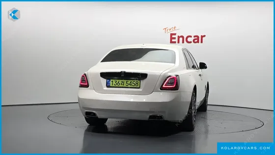 ROLLS ROYCE GHOST 6.6 V12