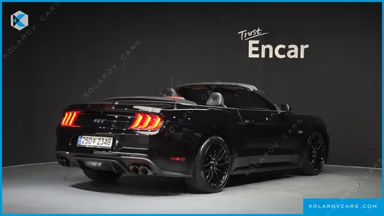 FORD MUSTANG GT CONVERTIBLE