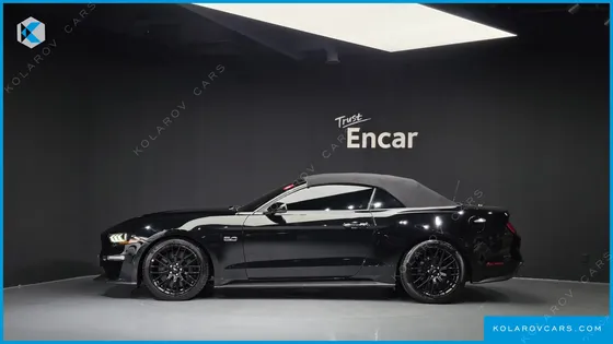 FORD MUSTANG GT CONVERTIBLE
