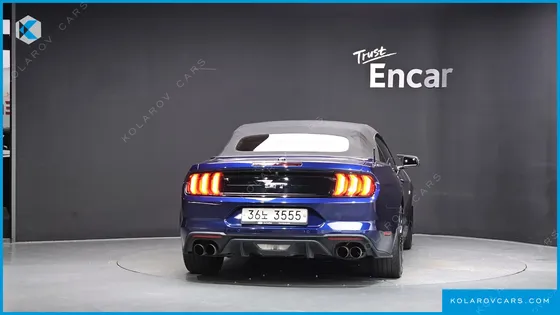 FORD MUSTANG GT CONVERTIBLE