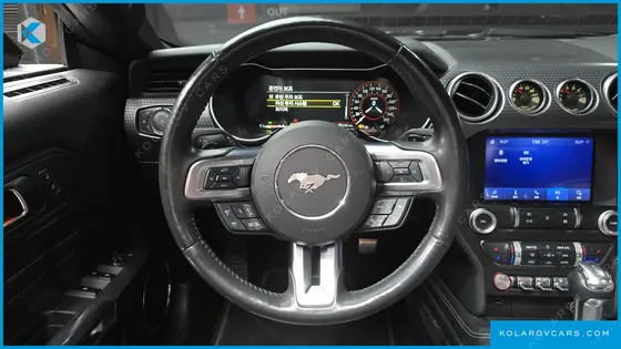 FORD MUSTANG GT CONVERTIBLE