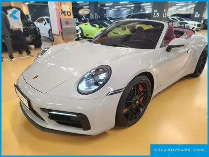 PORSCHE 911 CARRERA 4 GTS CABRIOLET