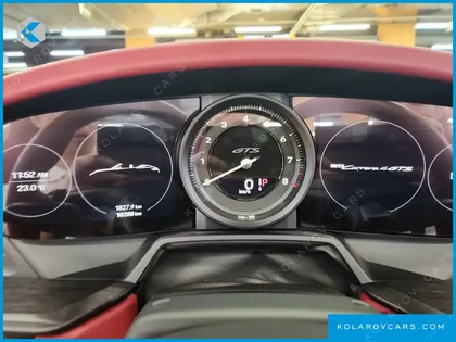 PORSCHE 911 CARRERA 4 GTS CABRIOLET