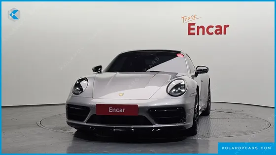 PORSCHE 911 CARRERA 4 GTS