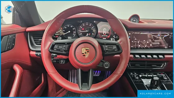 PORSCHE 911 CARRERA 4 GTS