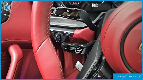PORSCHE 911 CARRERA 4 GTS