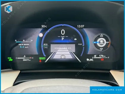 LEXUS LM 500H ROYAL