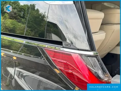 LEXUS LM 500H ROYAL