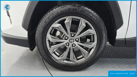 TOYOTA RAV4 2.5 2WD HYBRID XLE