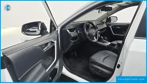 TOYOTA RAV4 2.5 2WD HYBRID XLE