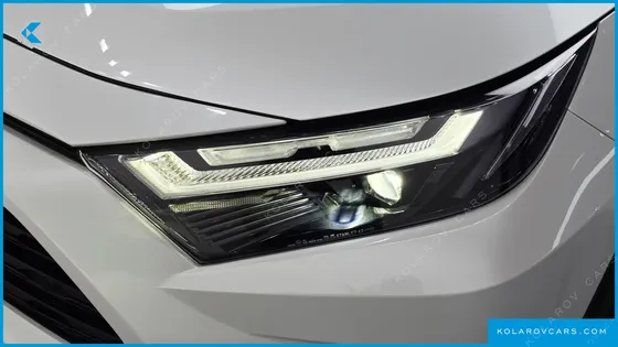 TOYOTA RAV4 2.5 2WD HYBRID XLE