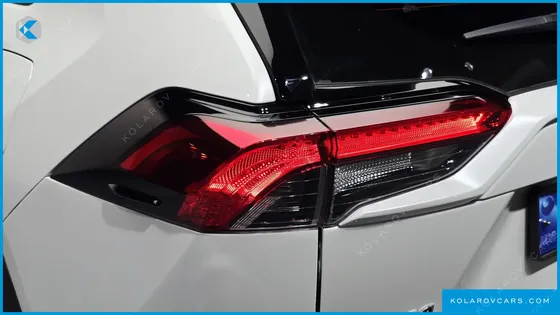 TOYOTA RAV4 2.5 2WD HYBRID XLE