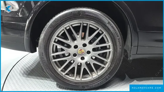 PORSCHE CAYENNE 3.0 DIESEL PLATIUM EDITION