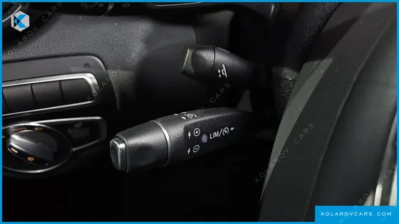 MERCEDES C-CLASS C220 D AVANTGARDE