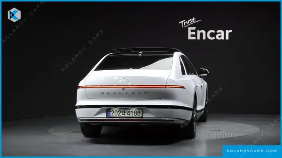 HYUNDAI GRANDEUR 2,5 GASOLINE 2WD