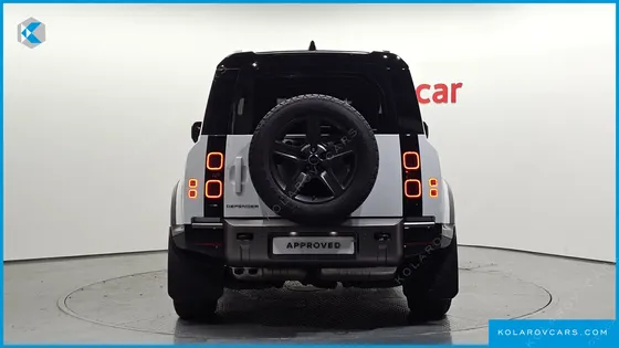 LAND ROVER DEFENDER 90 D250 X-DYNAMIC SE