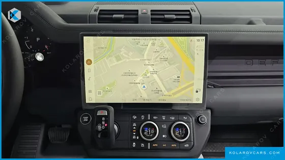 LAND ROVER DEFENDER 110 D250 X-DYNAMIC SE