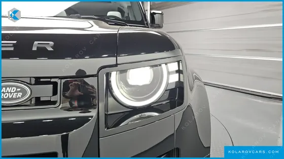 LAND ROVER DEFENDER 110 D250 X-DYNAMIC SE