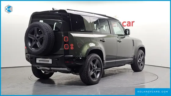 LAND ROVER DEFENDER 110 D250 X-DYNAMIC SE