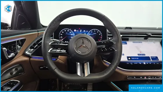 MERCEDES E-CLASS E300 4MATIC AMG LINE