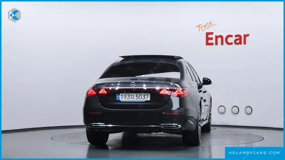 MERCEDES E-CLASS E300 4MATIC EXCLUSIVE