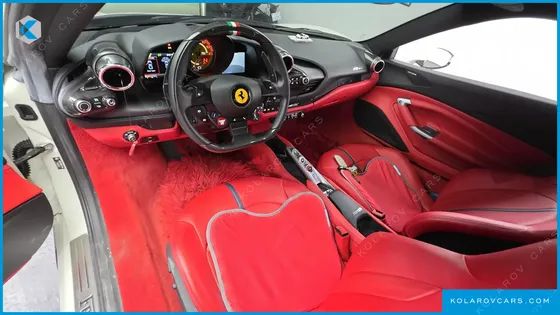 FERRARI F8 3.9 V8